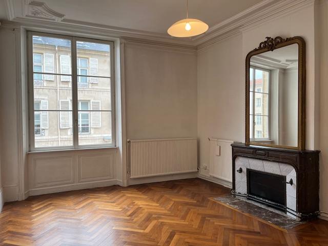 location studio 50 m² nancy 54000