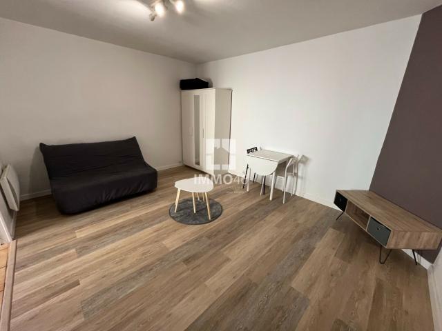 Location studio Cahors 46000, 24m², 1 pièces. T1 RESI SEN