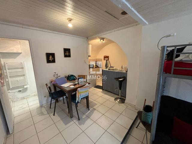Location studio Cahors 46000, 25m². STU DUB BER