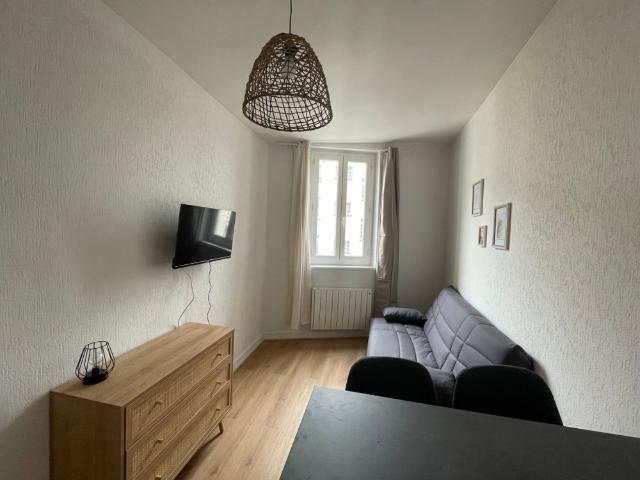 Location Studio de 20 m² – Quartier Cathédrale – Limoges – Begip