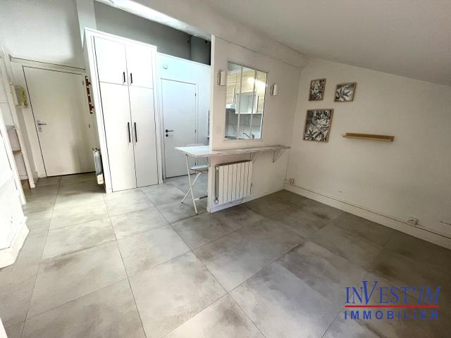 LOCATION STUDIO OULLINS
