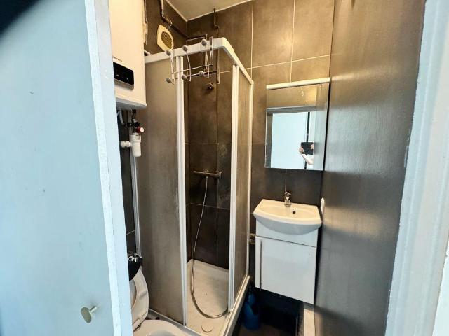 Location studio Metro Charonne 75011