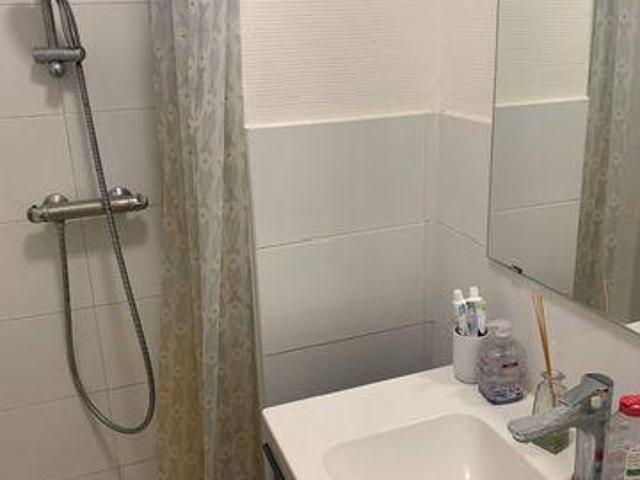 Location studio metro Alesia