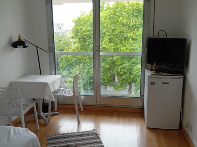 Location studio meublé à Neuilly Bineau
