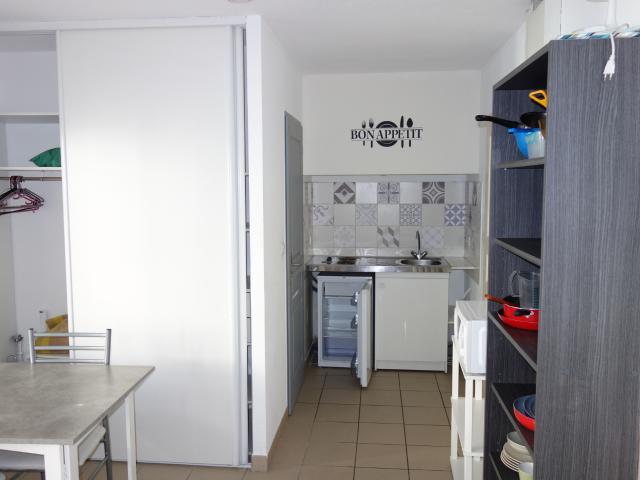 Location Studio meublé de 18 m2 proche lycées Albert Camus/Ernest Hemingway
