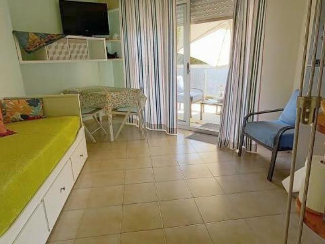 LOCATION STUDIO MEUBLE LIDO CROS DE CAGNES