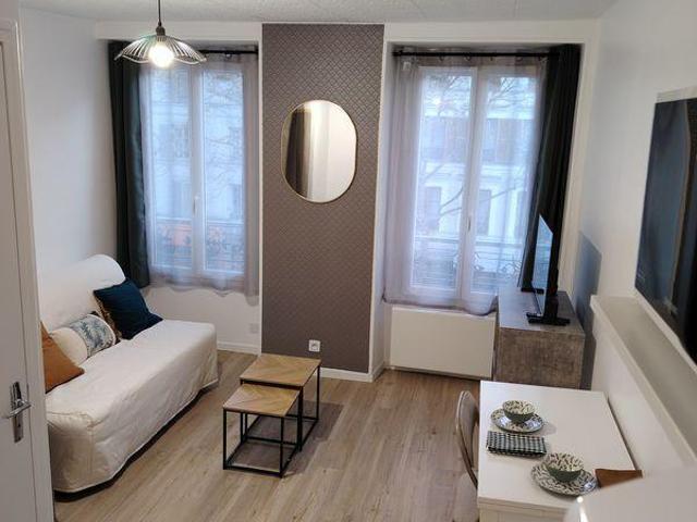 Location studio meublé Paris 17
