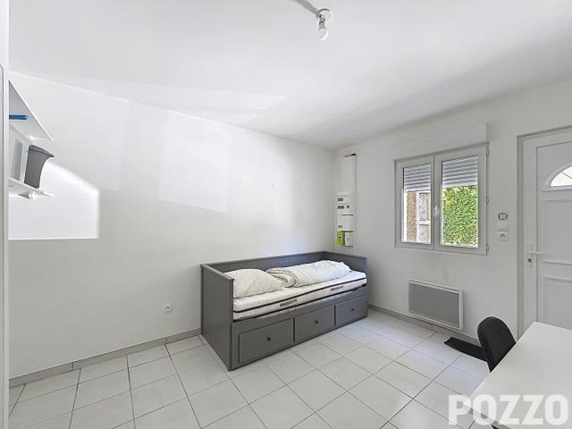LOCATION STUDIO MEUBLE RUE D'HEROUVILLE CAEN