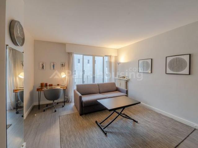 Location studio meublé 1 pièce, 31 m2, Neuilly sur Seine