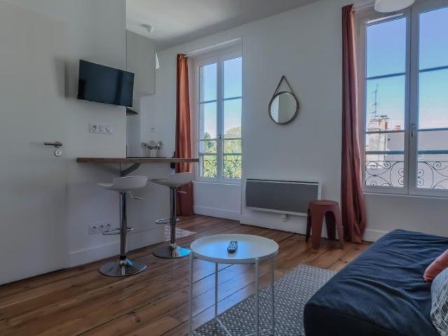Location / Studio meublé