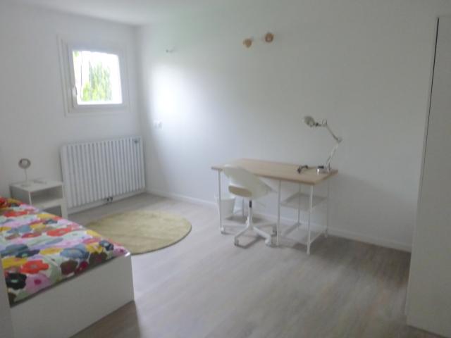 Location studio Palaiseau 1 pièce 13.7m² 600€