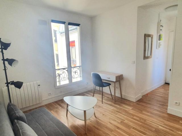 Location studio Paris 1 pièce 16.72m² 730€ | Auburtin Immobilier