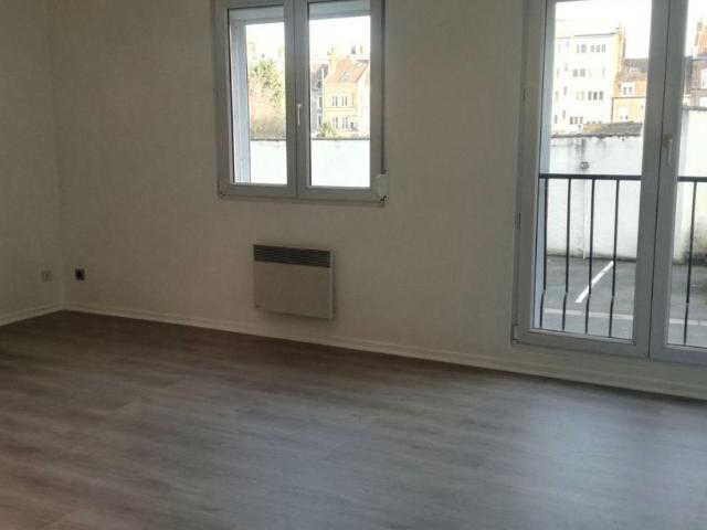 Location studio Rue Camille Desmoulins LILLE