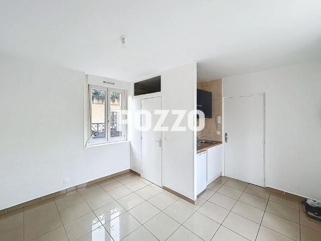 LOCATION STUDIO RUE DE FALAISE
