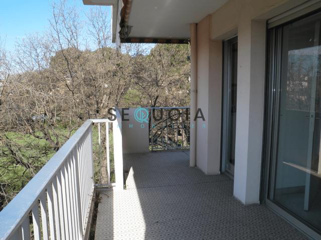 Location Studio Vide Antibes Hauteur | Sequoia Immobilier