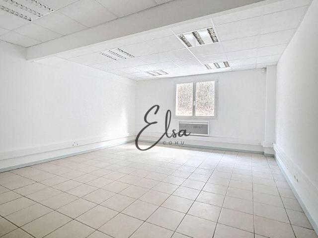 Location Surface diverse 19 m²