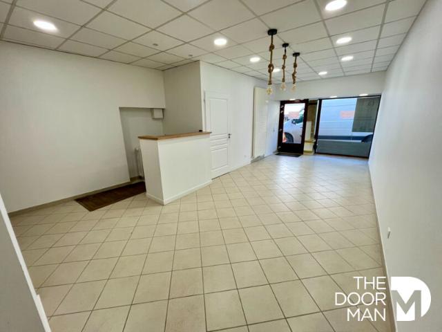 Locaux commerciaux 52200