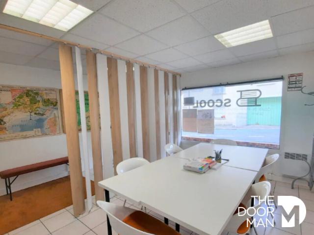 Locaux commerciaux 78120