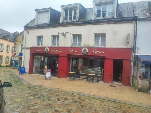 Locaux commerciaux loués à vendre DOUARNENEZ 29