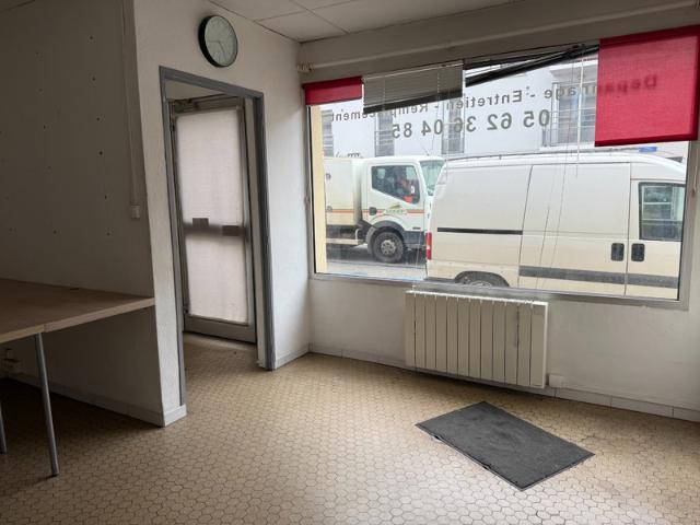Locaux à vendre SEMEAC 65