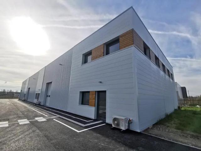 Locaux d'activité à louer Bétheny Proche Reims Zone sécurisée