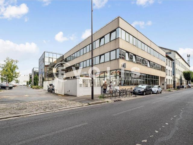 Locaux d'activité à louer Ivry sur Seine Proche métro et RER