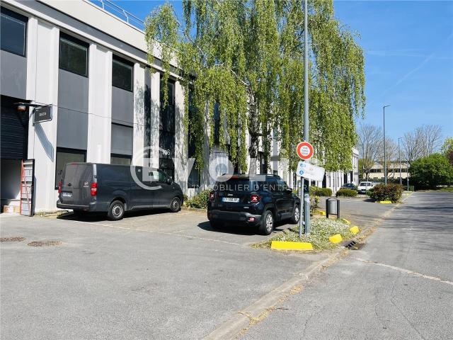 Locaux d'activité à louer Lognes Proche A4 et Francilienne