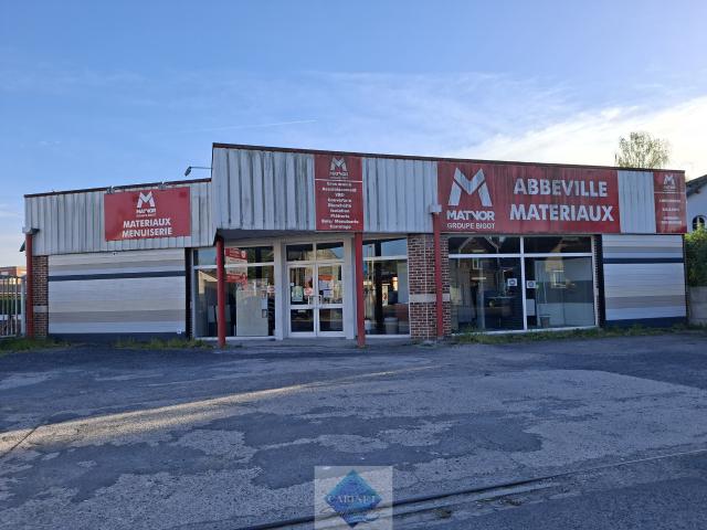 LOCAUX D'ACTIVITÉ A TRÈS FORTE VISIBILITÉ