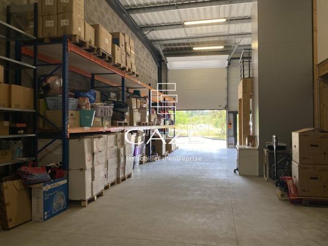 Locaux d'activité à vendre Martignas sur Jalle Divisibles dès 559 m²