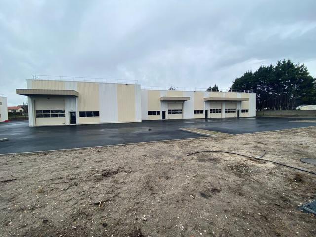 Locaux d'activité à vendre Blanquefort Proche rocade A630