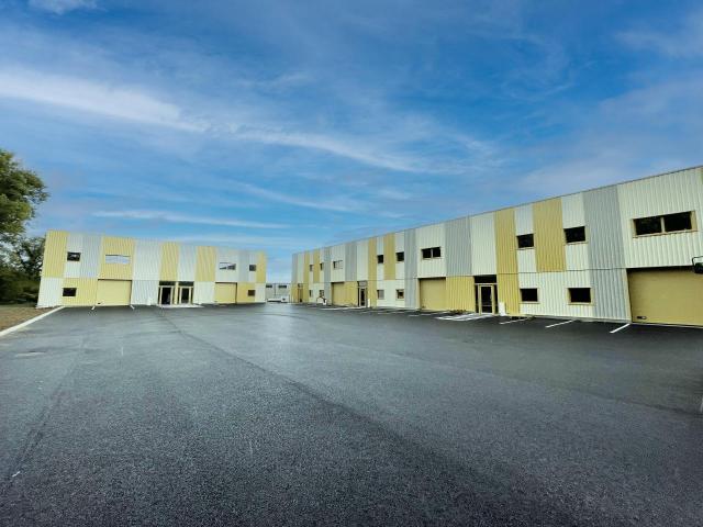 Locaux d'activité à vendre Saint Genis Laval Z.I La Mouche
