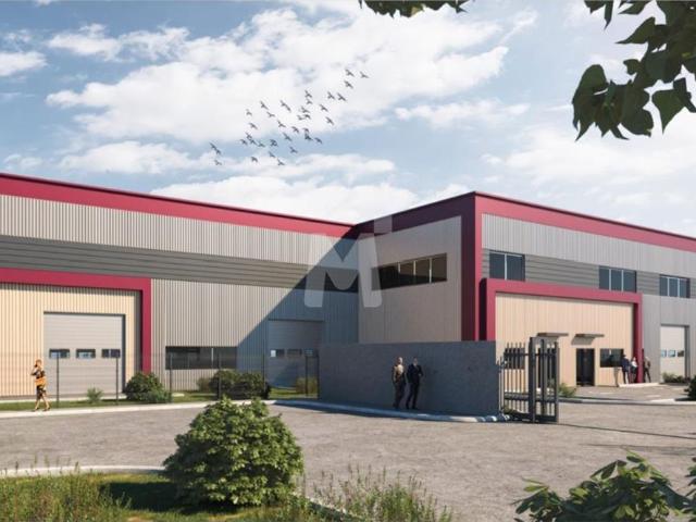 Locaux d'activité et bureaux à vendre Angerville Accès Nationale 20