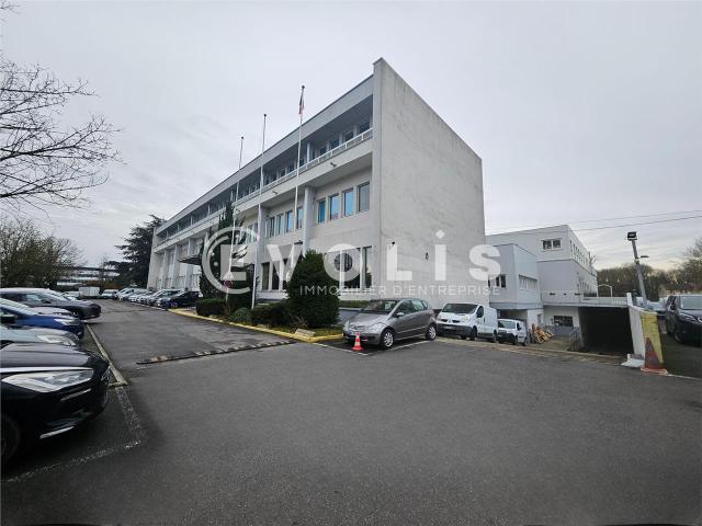 Locaux d'activité et bureaux à louer Clamart Proche métro ligne 13
