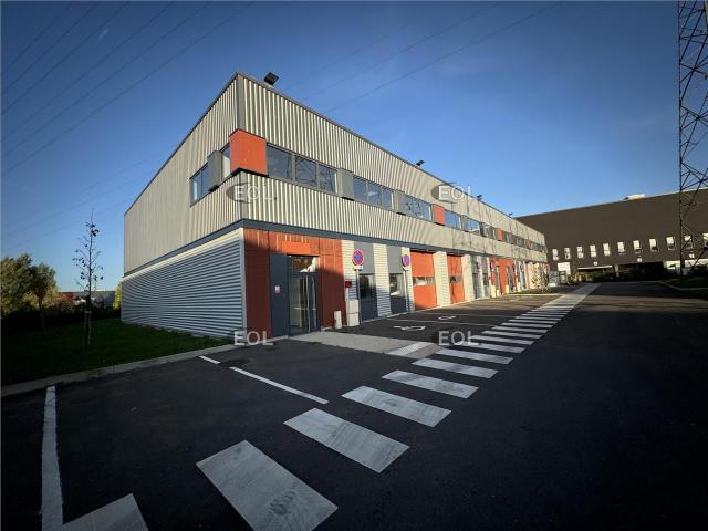 Locaux d'activités à louer Corbeil Essonnes Proximité A6, N104, RER