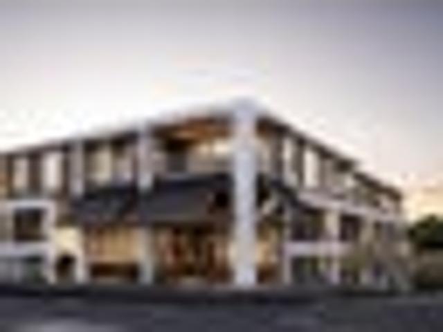 Lock and leave living at Kingsview