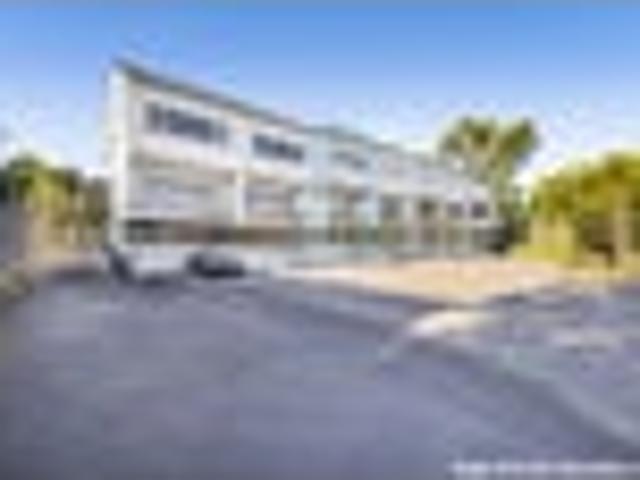 Lock Up & Leave Living in the Heart of Strandon