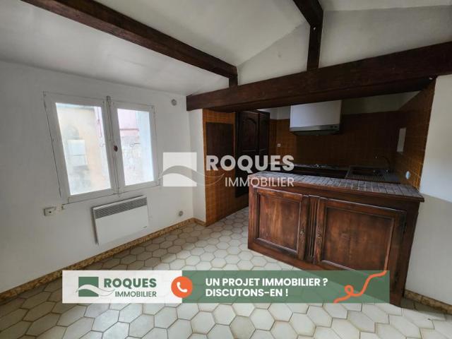 Lodève centre dans superbe immeuble, appartement de type 3