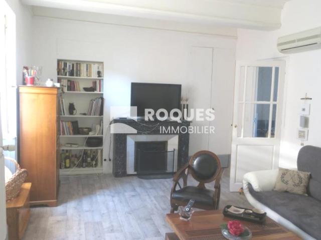 Lodève, immeuble de caractère 150 m2 habitables