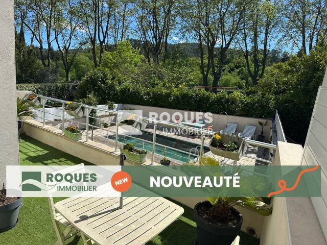 Lodève, proche centre ville, villa T5 avec piscine, belles prestations