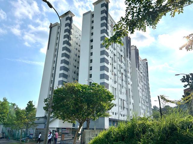Lodge Residence Apartment Nilai