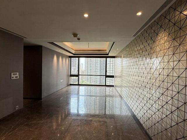 Lodha Trump Tower 3 Bedroom 1380 Sq. Ft. Apartment in Worli Mumbai Listing ID: #10385