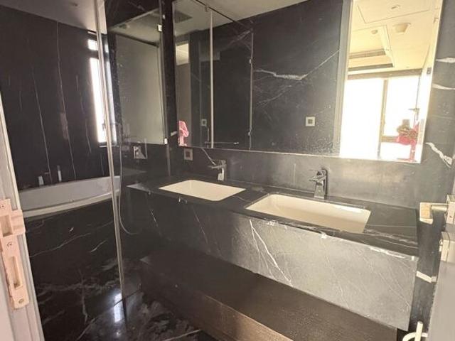 Lodha Trump Tower 3 Bedroom 1380 Sq. Ft. Apartment in Worli Mumbai Listing ID: #9932