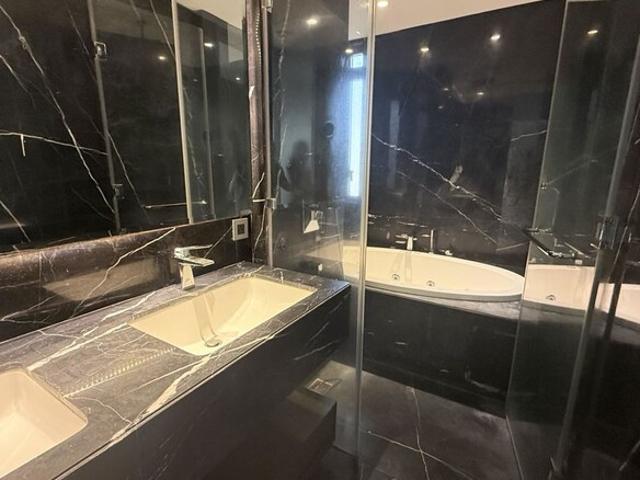 Lodha Trump Tower 3 Bedroom 1450 Sq. Ft. Apartment in Worli Mumbai Listing ID: #10137