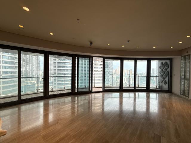 Lodha World View 3 Bedroom 2590 Sq. Ft. Apartment in Worli Mumbai Listing ID: #9912
