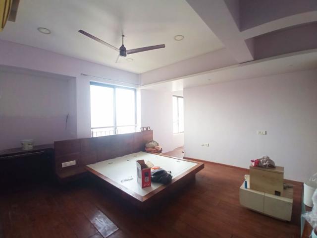 Lodha Amara 4 Bedroom 1980 Sq. Ft. Apartment in Kolshet Road Thane Listing ID: #10357