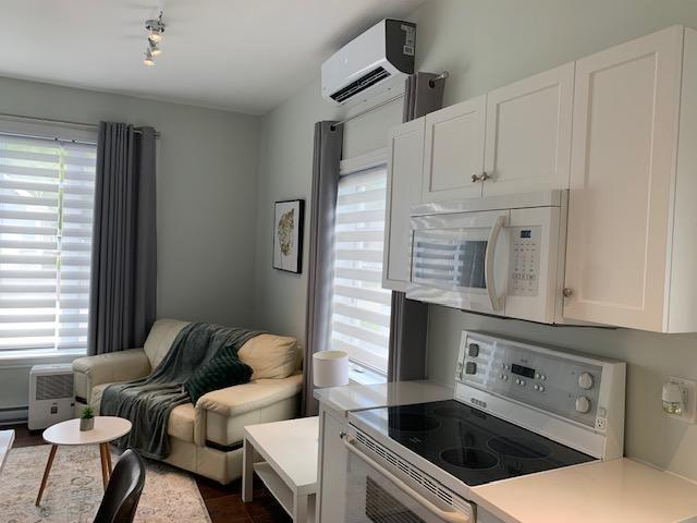 Loft meublé 100% tout inclus avec entretien/sem