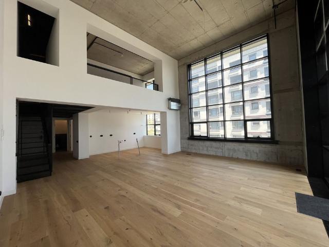 Loft nemobilat cu înălțime de 6 m | Pretabil office | Floreasca