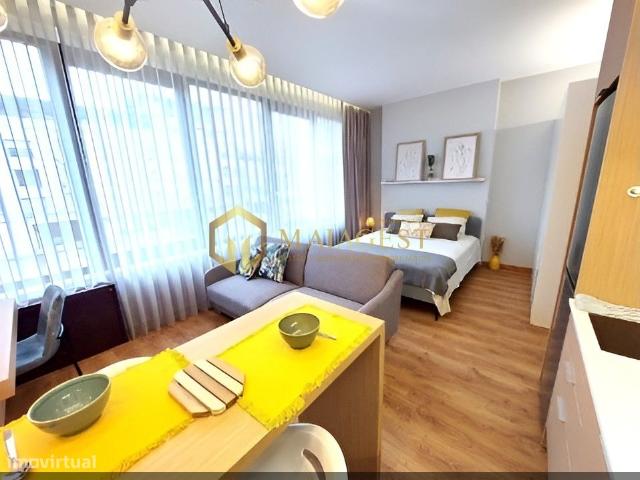 Loft novo, mobilado e equipado, no corao do Porto