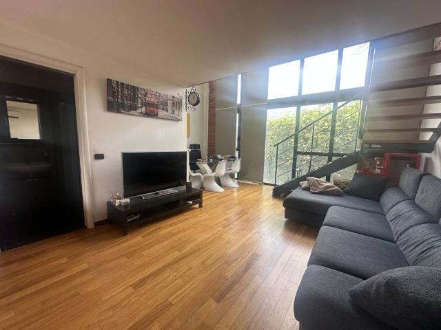 Loft / Open Space in vendita a Milano MI