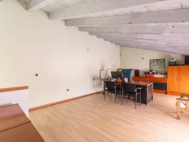Loft / Open Space in vendita a Milano MI